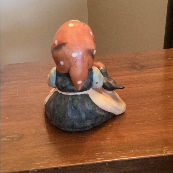 Hummel - Picture 2 of 3